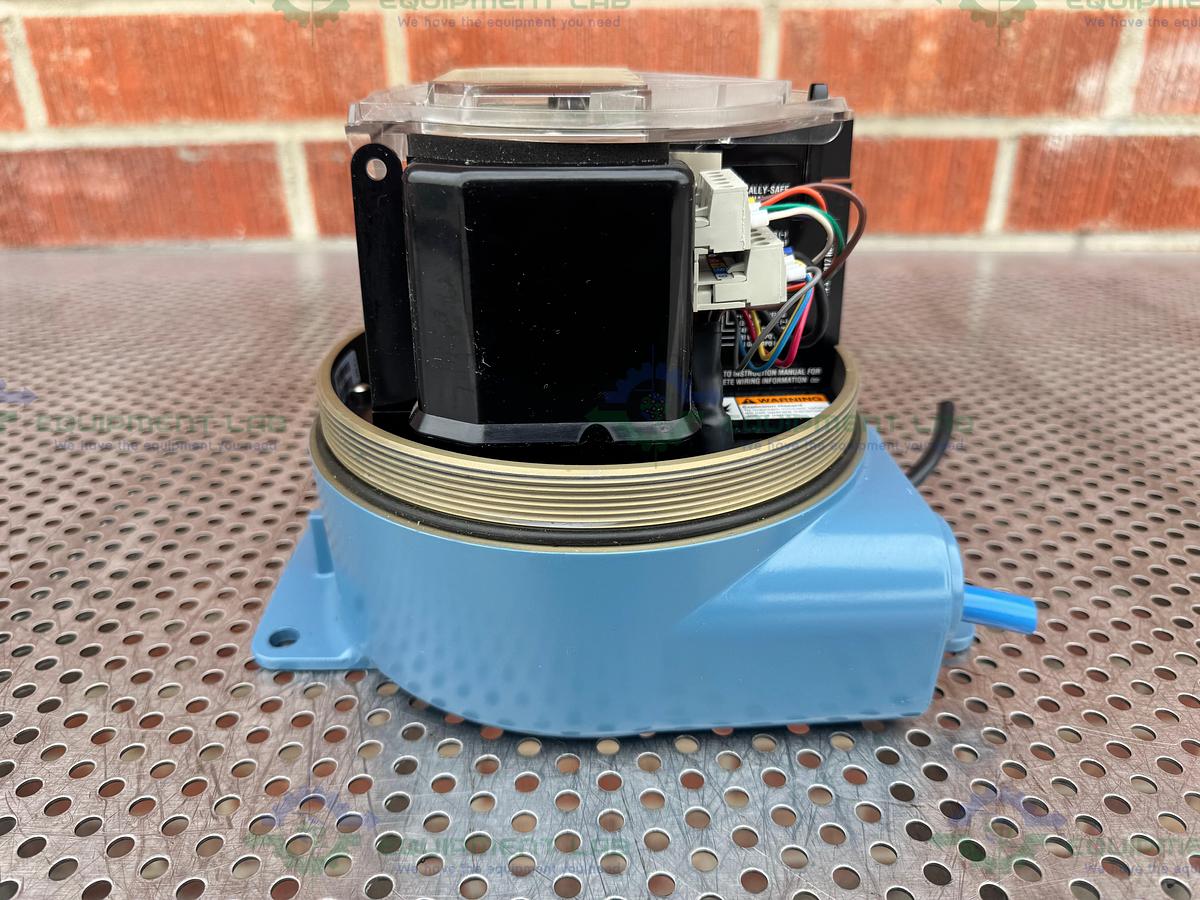 Used Micro Motion RFT9739E4SUJEZ Elite Remote Flow Transmitter 85-250 VAC