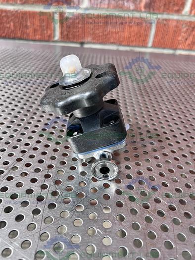 Used ITT Pure Flo  .5-316-RA15MAX-CWP150 Diaphragm Valve w/ 1/2" Sanitary Fitting