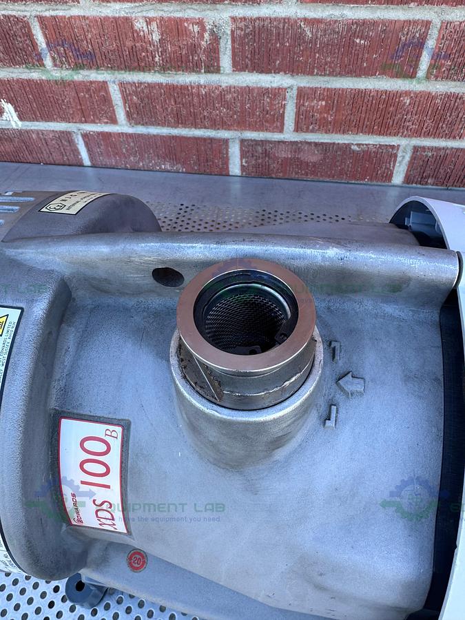  for parts or not working Boc Edwards XDS 35i Dry Scroll Vacuum Pump 100-240V w/ Varian Hepa Filter