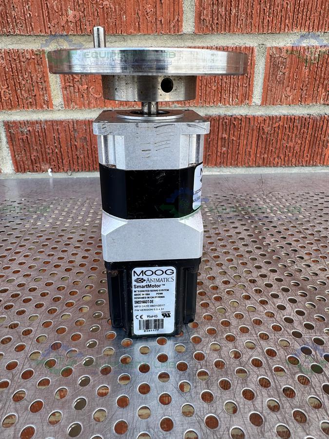 Used Moog SM23165DT-DE Integrated Servo Smart Motor w/ Moog GH23SP100 Gear Box 100:1