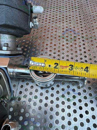 Used ITT Pure Flo Advantage 4 - Way Diaphragm Valve w/ 1" Sanitary Fitting