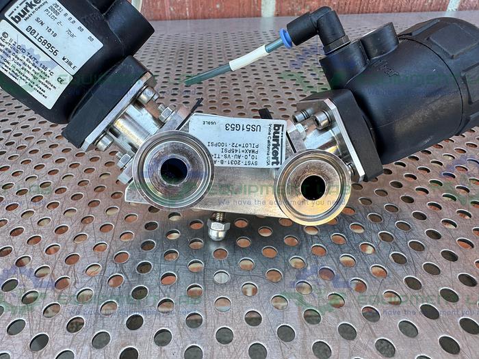 Used 2 Burkert 2031 A 8.0 00 00 0000 3-Way Pneumatic Solenoid Valve