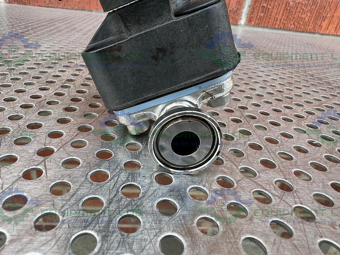 Used ITT Pure Flo .5-316L-RA15MAX-CWP150 Ball Valve w/ 1.2" Sanitary Fitting