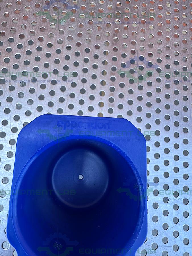 Used Lot of 4 - Eppendorf 5920 717.006 Adapters for Rotors, for 2 bottles 250 mL flat