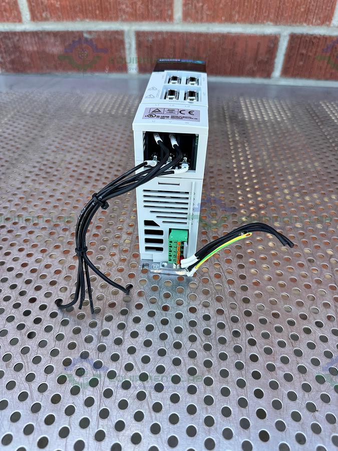 Used Mitsubishi MR-J2S-10A AC Servo Drive 100W, 170V 0-360HZ 1.1A Output