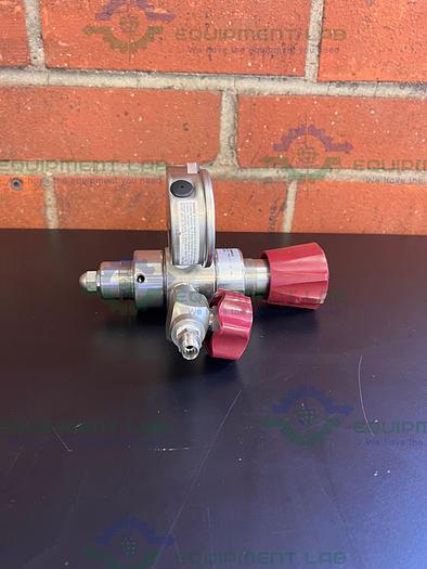 Used Praxair Prostar Platinum  RX30410  Regulator 3000 PSI w/ Winters and Waki Gauges