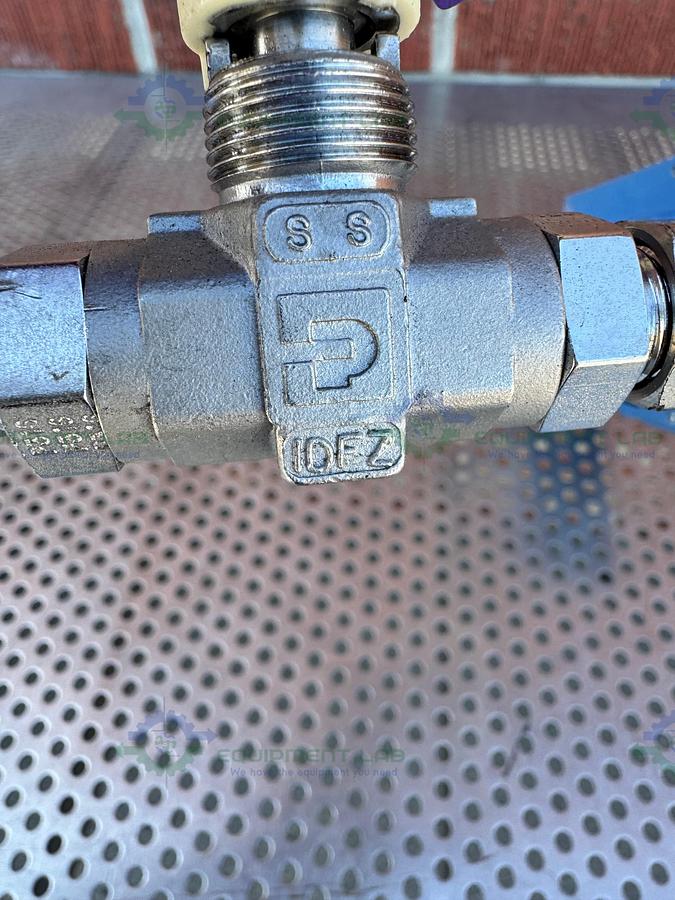 Used Vacuubrand DVR 2 Vacuum Gage and Controller w/ Parker Valves