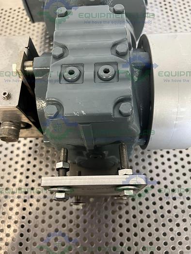 Used SEW EuroDrive  SA47DRE90L4/TF Gear Motor 3 HP, 1745/189 r/min