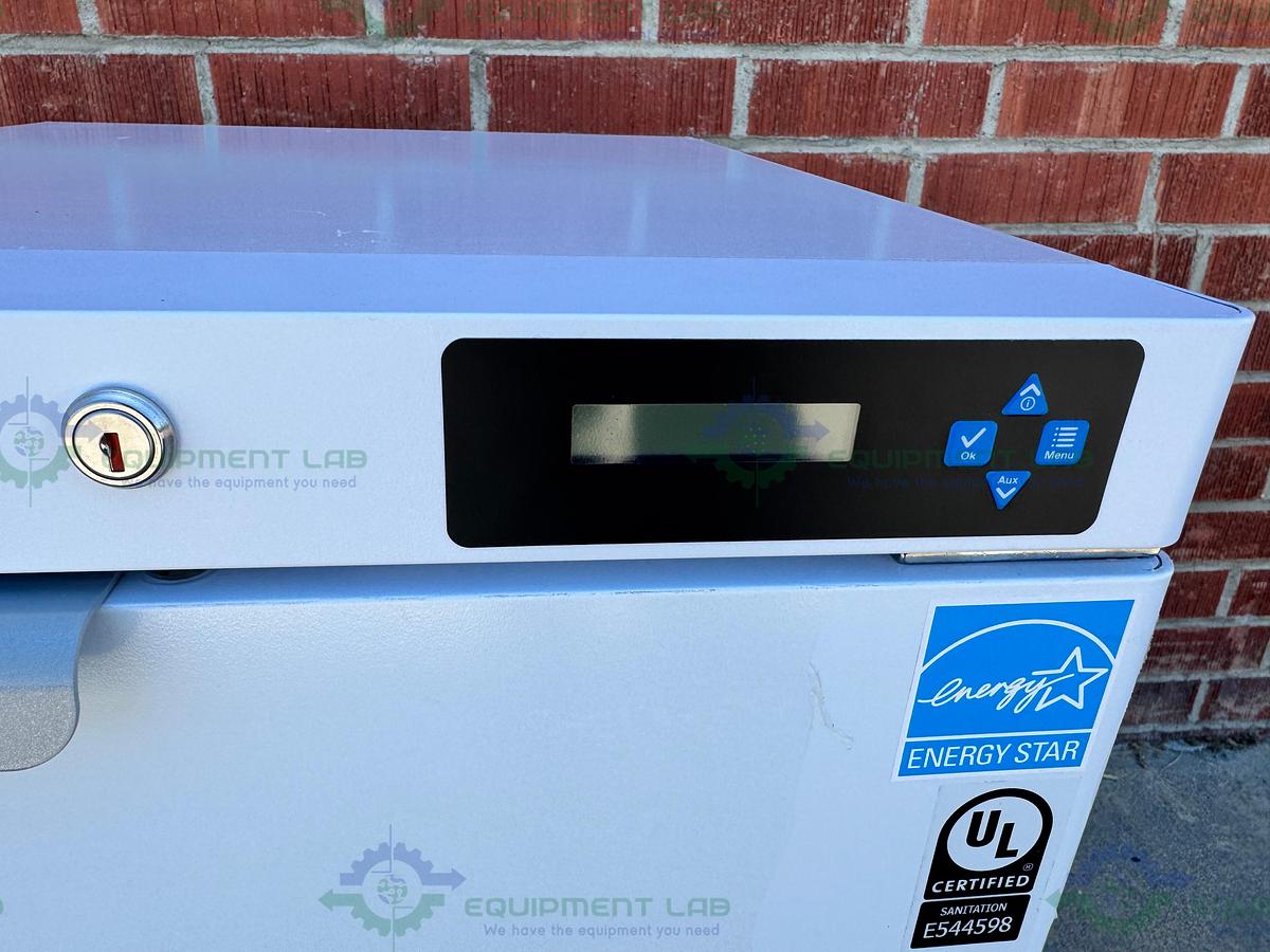 Thermo Fisher TSU405SA Undercounter Refrigerator 4.5 cu.ft. 2 to 5C MFG 2025