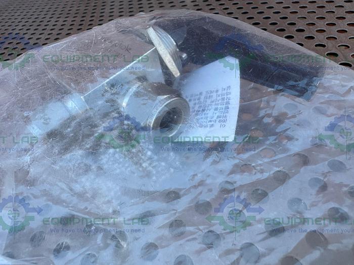 Used Swagelok SS-45XS8 316 Stainless Steel 3 - way Ball Valve 1500 PSIG