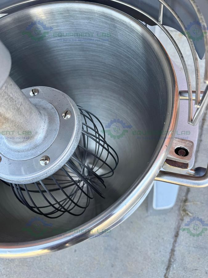 Used Hobart Legacy HL300 Planetary Floor Mixer 30 Qt, 3/4 HP, 120V