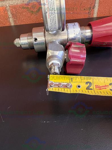 Used Praxair Prostar Platinum  RX30410  Regulator 3000 PSI w/ Winters and Waki Gauges