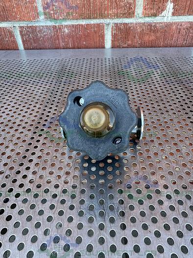 Used ITT Pure Flo 1-316L-RA20MAX-CWP150 Diaphragm Valve w/ 1" Sanitary Fitting