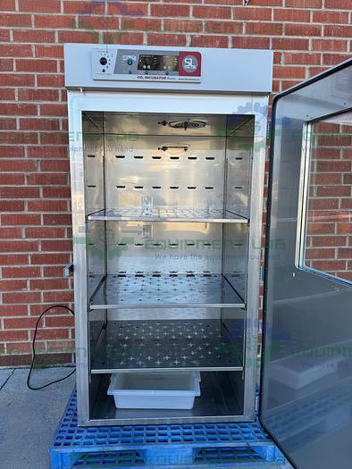 Used SHEL LAB  2428 CO2 Air Jacketed Incubator, 28 Cu.Ft. 120V, 60°C