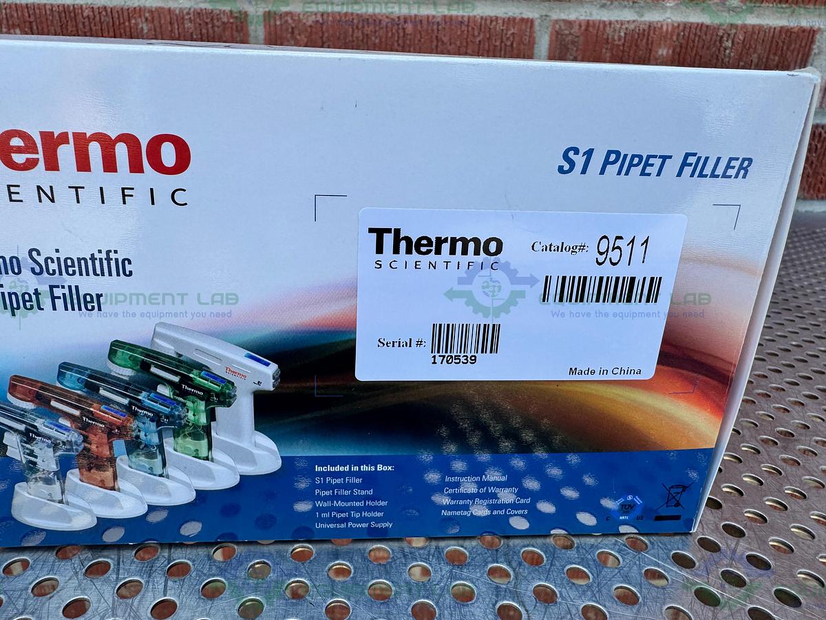 Thermo Scientific S1 Pipet Filler with Accessories