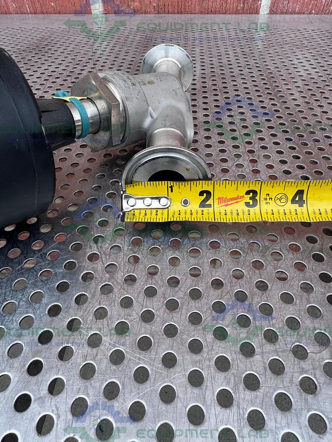 Used Gemu 554/25/D55 Pneumatic Angle Seat Globe Valve w/ 1" Sanitary Fitting