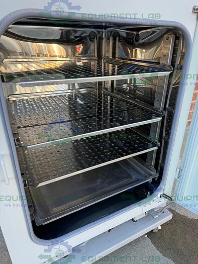 Used Nuaire  NU-8700 Autoflow IR Water Jacketed CO2 Dual Stacked Incubator