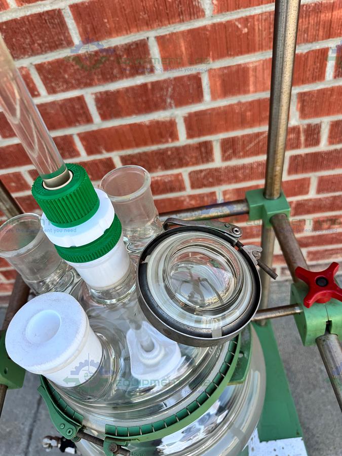 for parts or not working Chemglass 20 Liter Jacketed Glass Reactor w/ Stand, Impeller