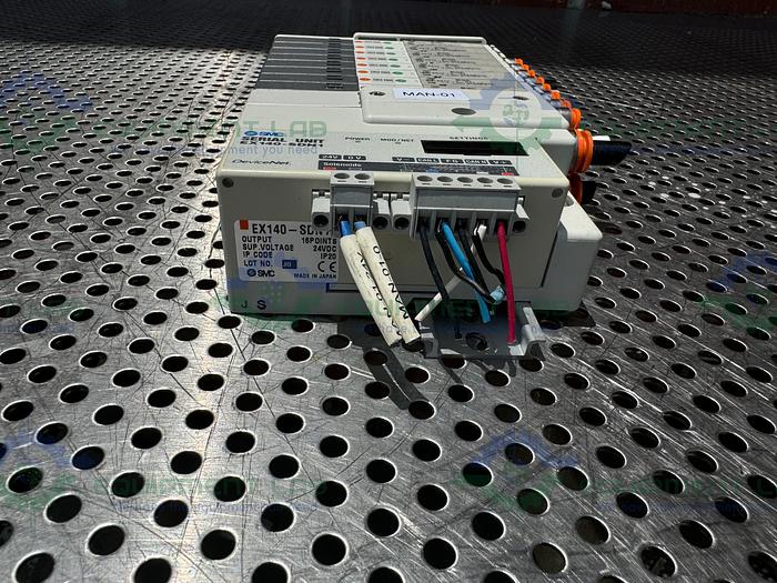 Used SMC EX140-SDN1 Interface Serial Unit w/ Lot of 8 SMC SQ1A31Y-5-N7 Solenoid Valve