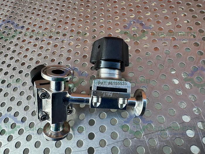 Used 2 Aquasyn 6155535 Diaphragm Valve w/ 1/2" Sanitary Fittings