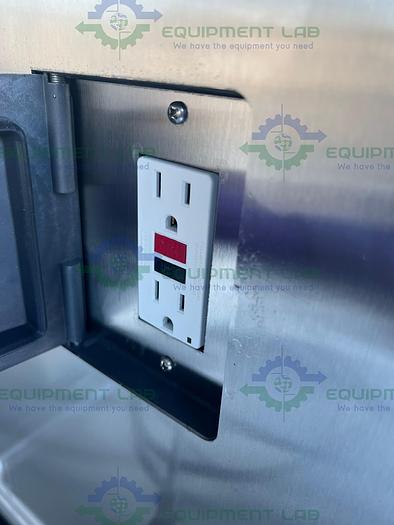 Used Labconco 302611100 Class II Type A2 Logic + Biological Safety Cabinet 6 Ft, 115V