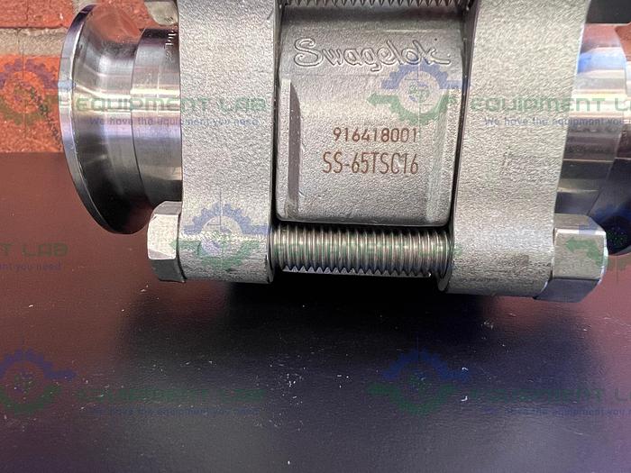 Used Swagelok   SS-65TSC16 Stainless Steel Ball Valve w/ 1" Sanitary Fitting