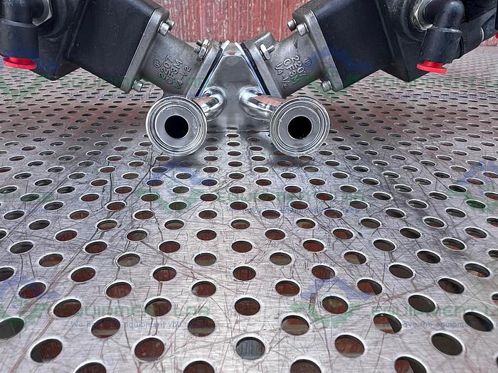 Used 2 ITT Advantage 3 Way Stainless Steel Diaphragm Valves w/ Valve Positioner