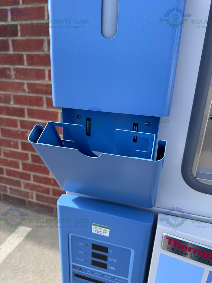 Used Thermo Forma 3310 Steri-Cult Double Stack CO2 Incubator, 11 cu. ft, 50°C MFG 21