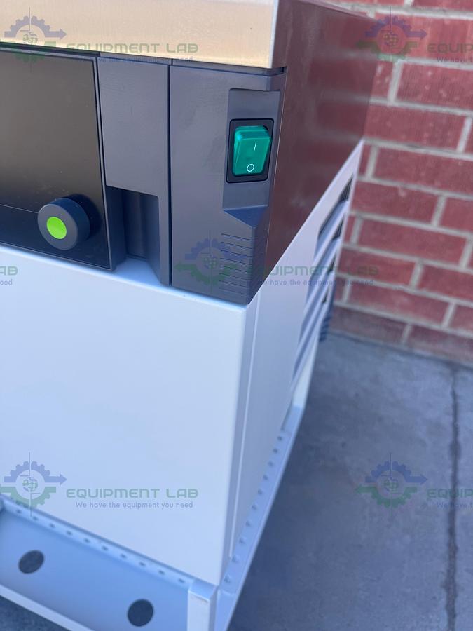 Used Buchi Lyovapor L-200  Freeze Dryer -55°C - +25°C w/ Edwards nXDS6iC Pump, MFG 22