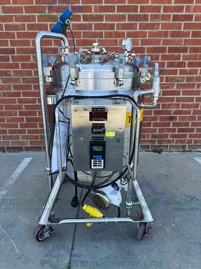 Used DCI 250 Liter Stainless Steel Jacketed Reactor 45 PSI w/ Bottom 0.5 HP Mixer