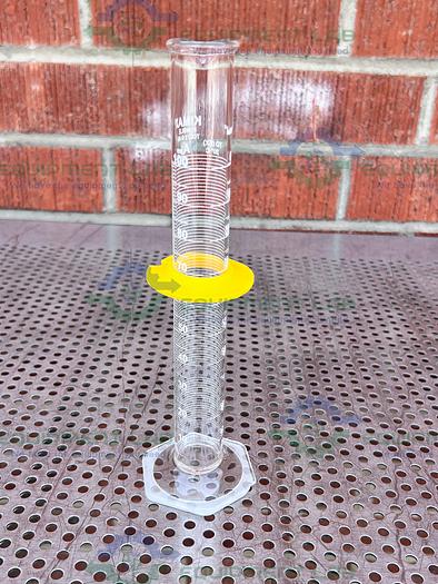 Used Kimax Kimble 20028-W Class A 250 mL Graduated Measuring Cylinder w/ Pour Spout