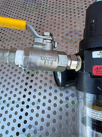 Used Parker 06E21A13AA Pneumatic Filter Regulator w/ Gauge 0-160PSI, Valve