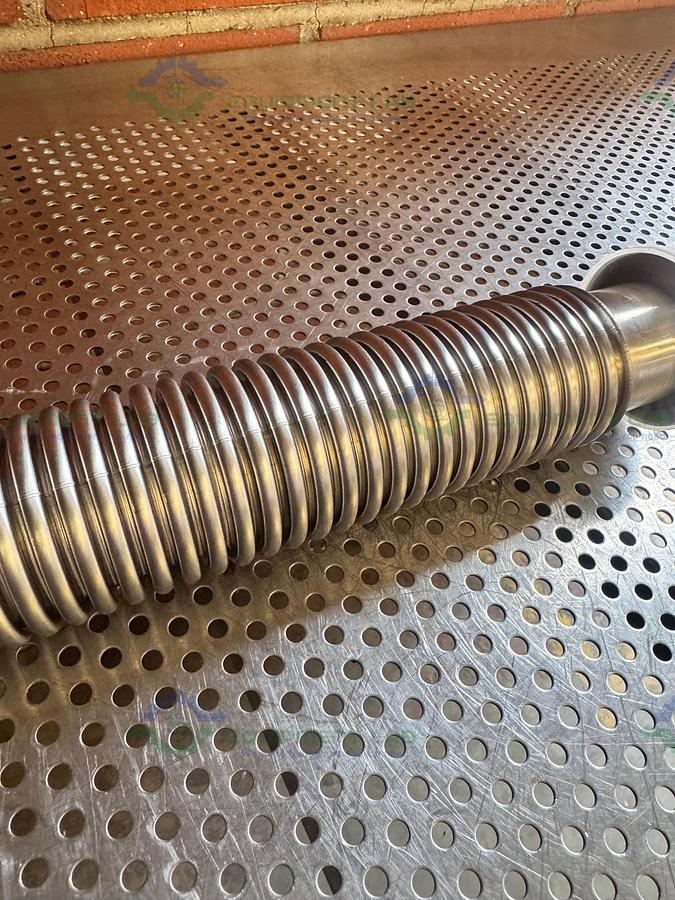 Stainless Steel Bellows Flexible Vacuum Hose 24" w/ KF 50 Fitting