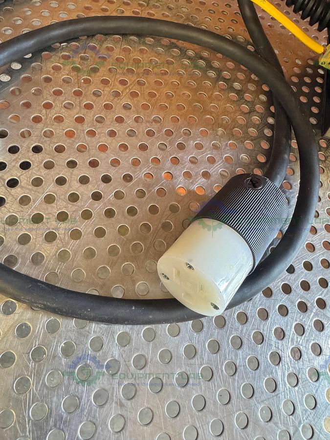 Used Tempco TPC-1000 Temperature Controller 1920 Watts, 120 VAC, 1 PH
