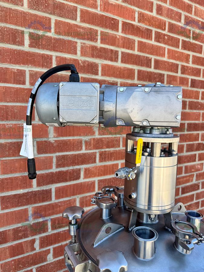 Used Unknown Brand 100 Liter Mixing Tank w/ Lenze 3 Phase Motor, Impeller