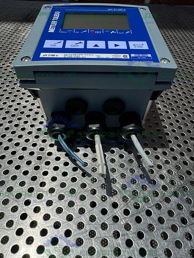 Used Mettler Toledo  pH 2100 e pH Transmitter 24 to 230V -20°C to 55°C