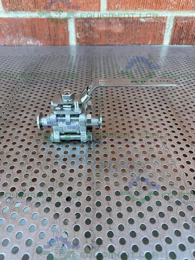 Used Unbranded Stainless Steel Ball Valve w/ 1/2" Sanitary Fitting