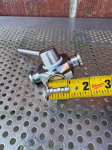 Used GE Healthcare Salvi DN6 796 4-way 316 Valve 18-5757-01 w/ 1.2" Sanitary Fitting