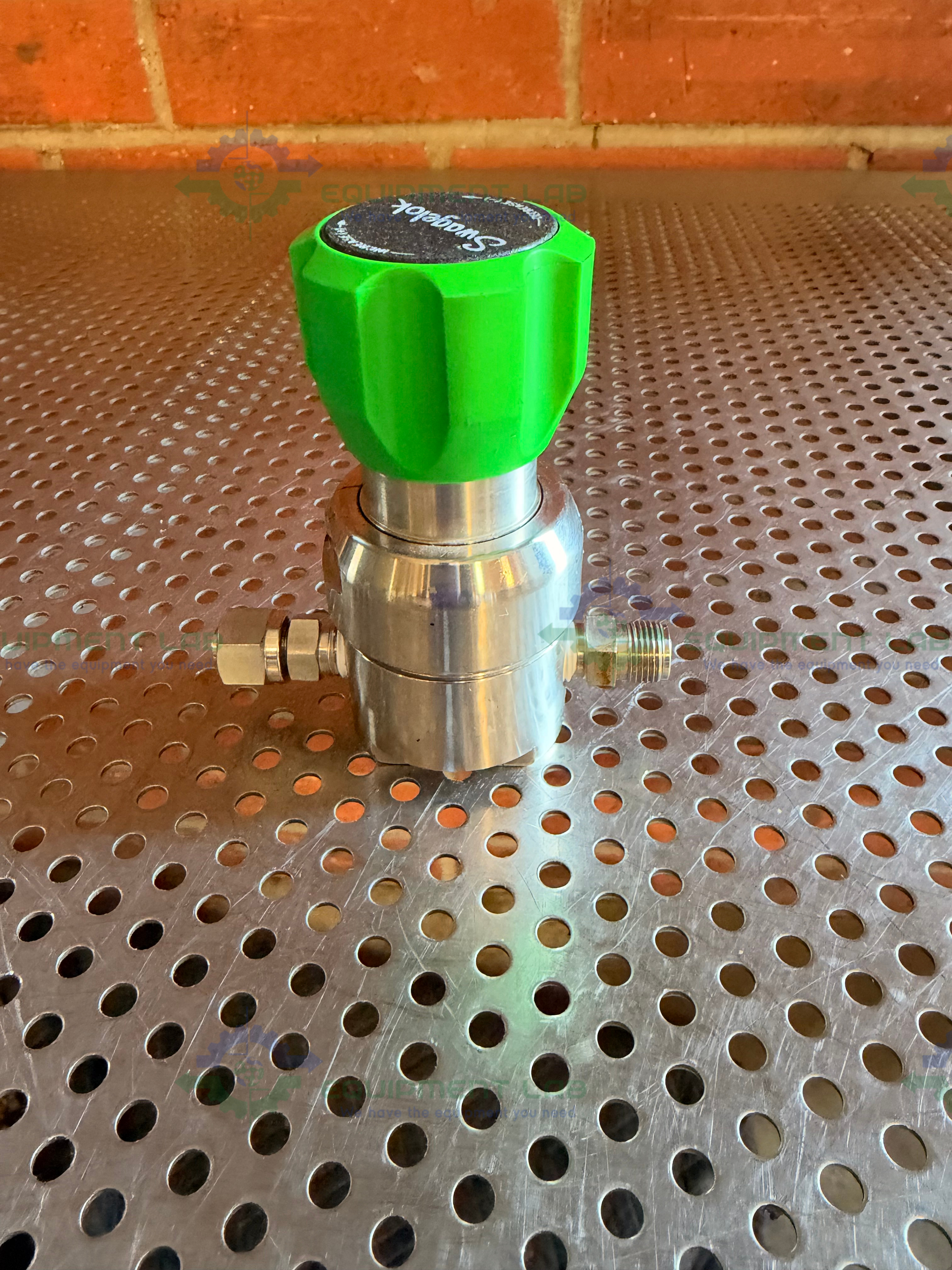 Used Swagelok KPR1JRA427A20000 Stainless Steel PR Regulator, 0 to 500 psig
