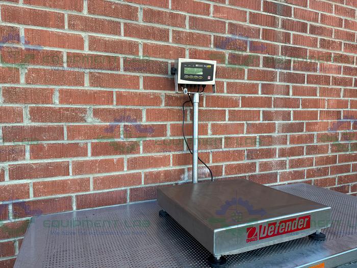 Used Ohaus Defender D51XW250WX 5000 Xtreme W 500 Lbs SS Scale w/ 24" x 24" Platform