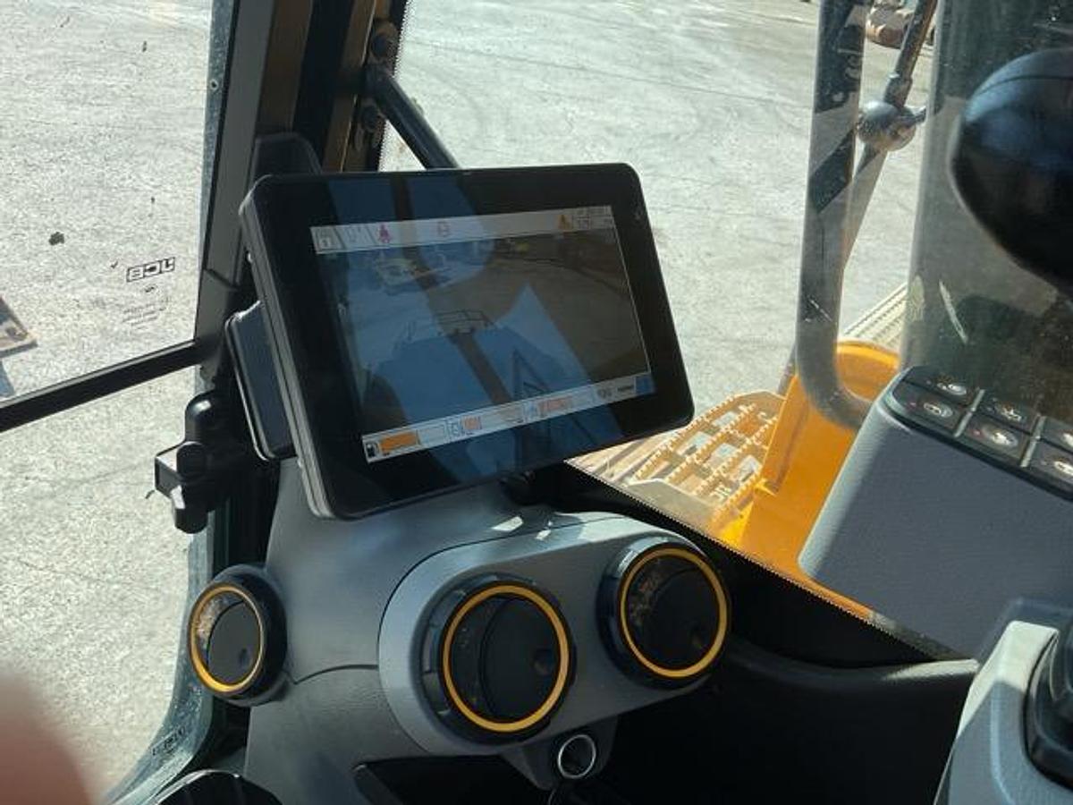 Used 2022 JCB 140XL tracked Excavator