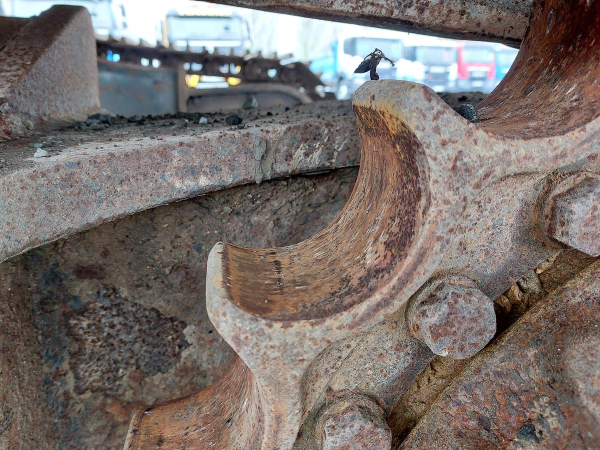 Used 2018 Komatsu PC360LC-11 Tracked Excavator