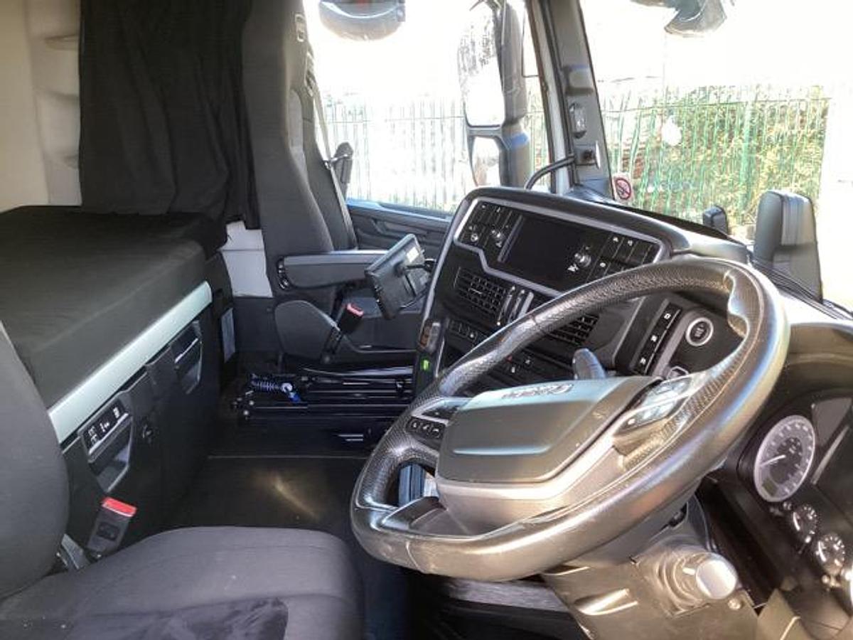 Used 2023 Iveco S-Way 490 6x2 Tractor Unit