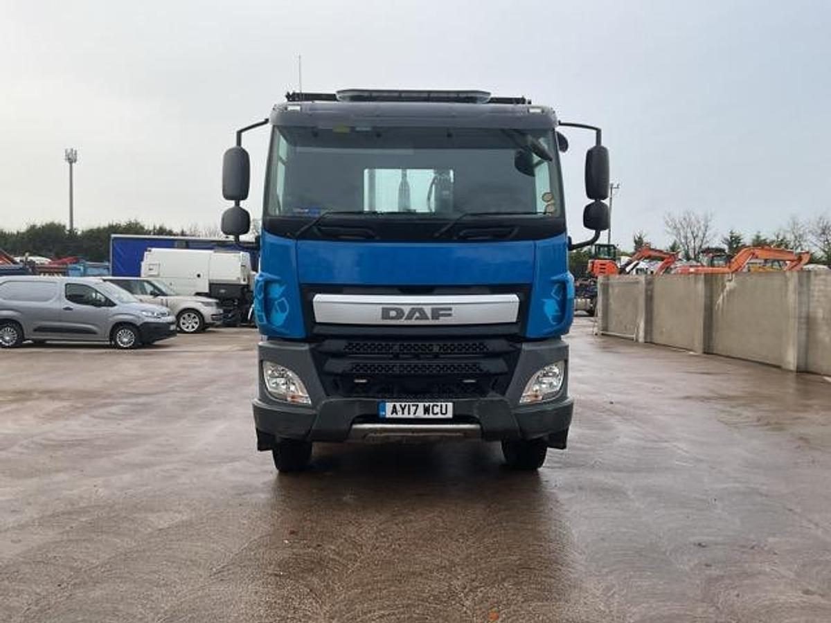 Used 2017 DAF CF440 8x4 Hookloader