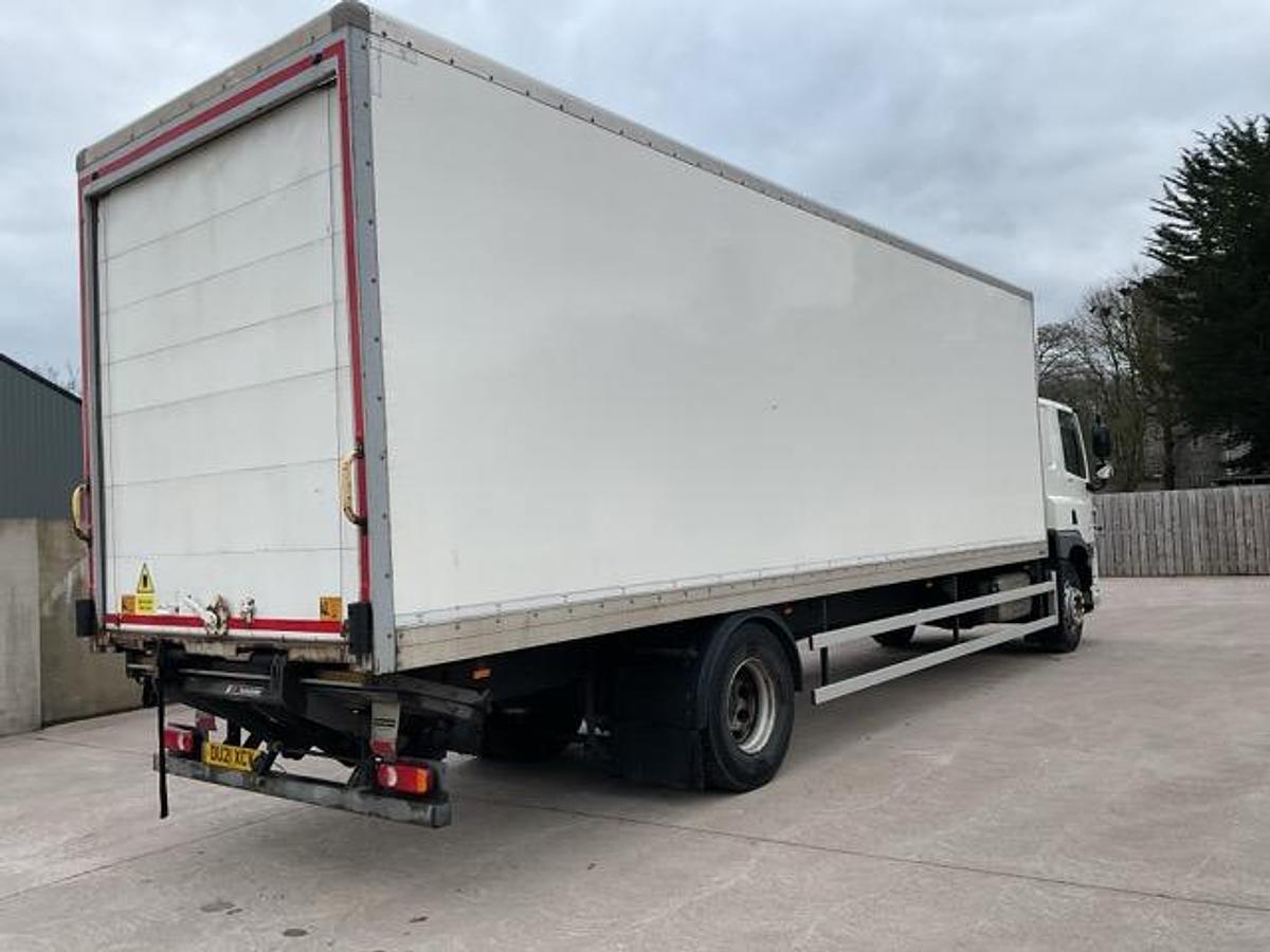 Used 2021 DAF CF260 4x2 Boxvan
