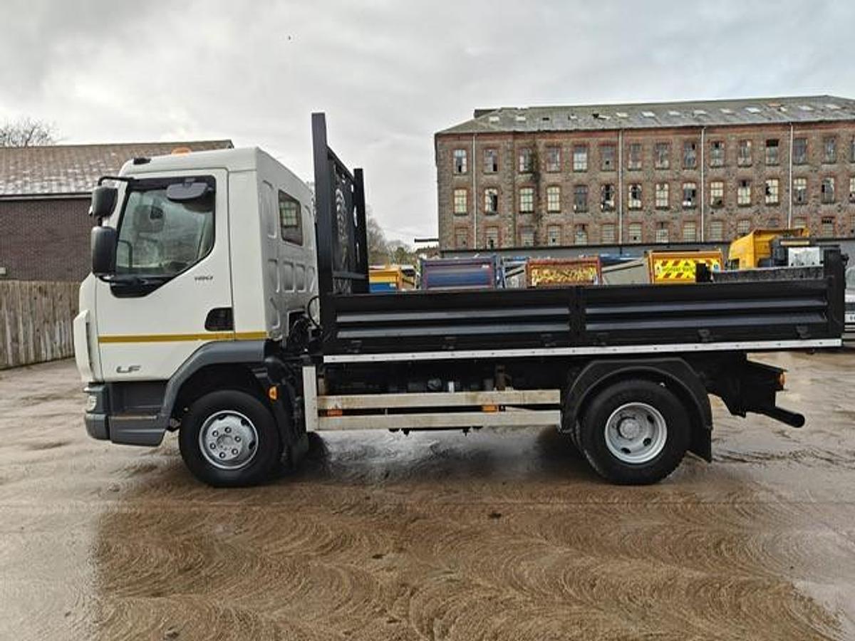 Used 2022 DAF LF180 4x2 Dopside Tipper