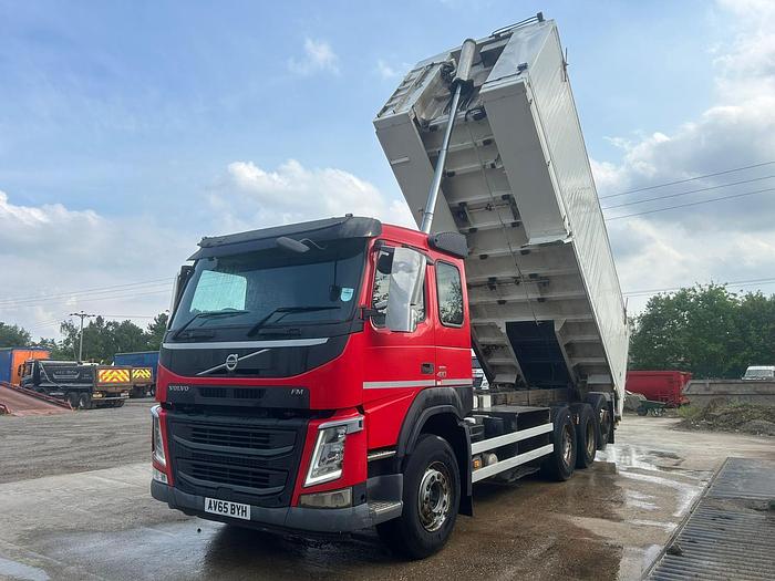 Used 2015 Volvo FM410 8x4 Tridem Alloy Bulk Blower