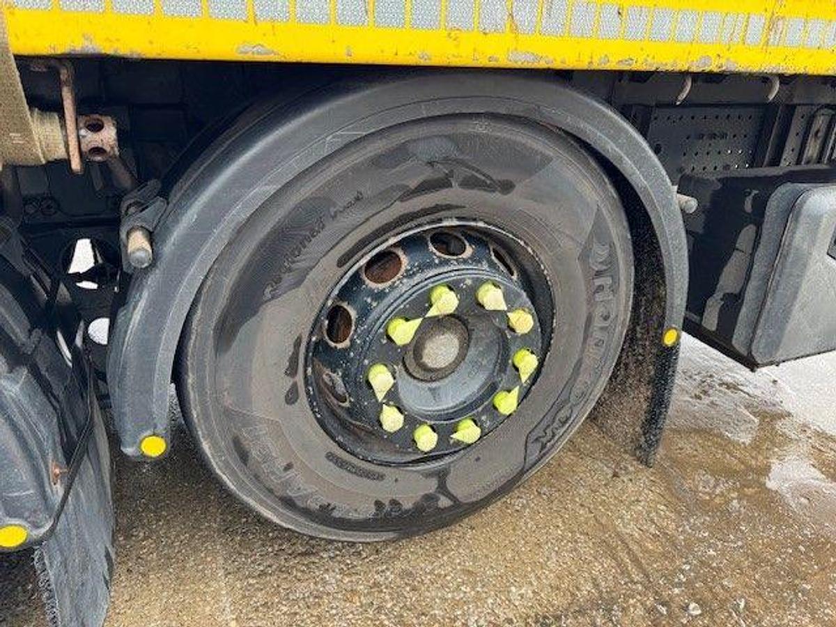 Used 2020 (70) DAF CF340 6x2 Rearlift 26T Flatbed