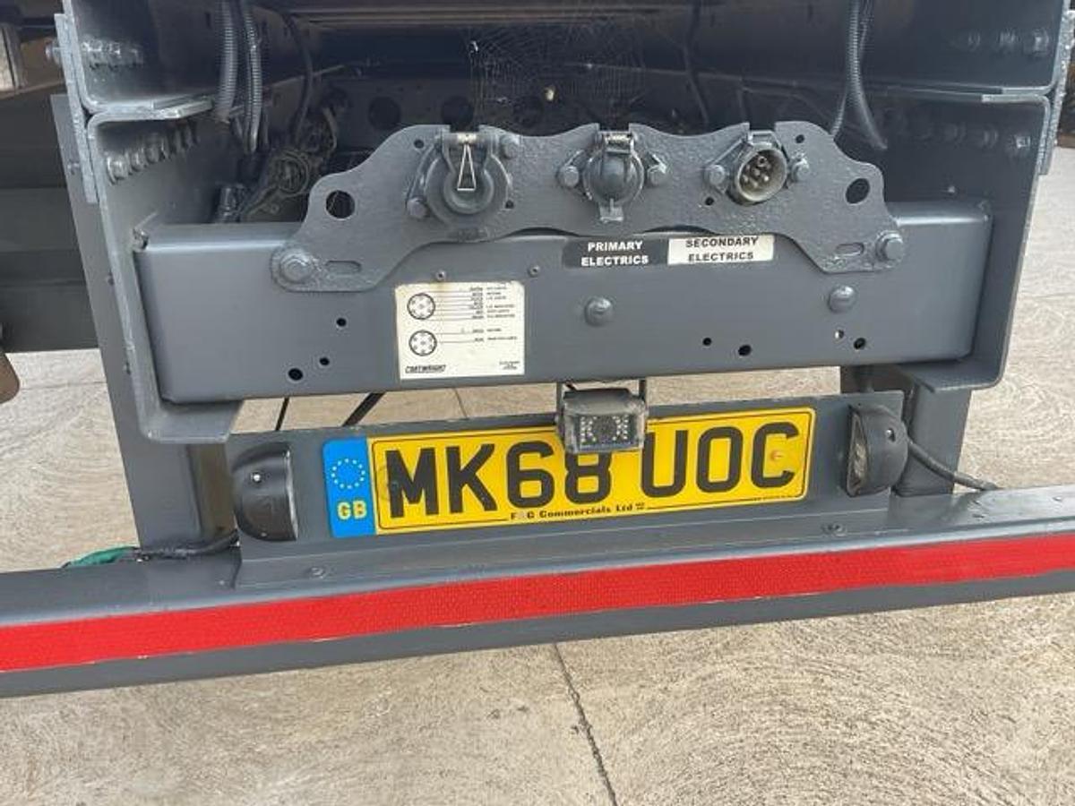 Used 2018 (68) DAF LF180 4x2 14T Flatbed