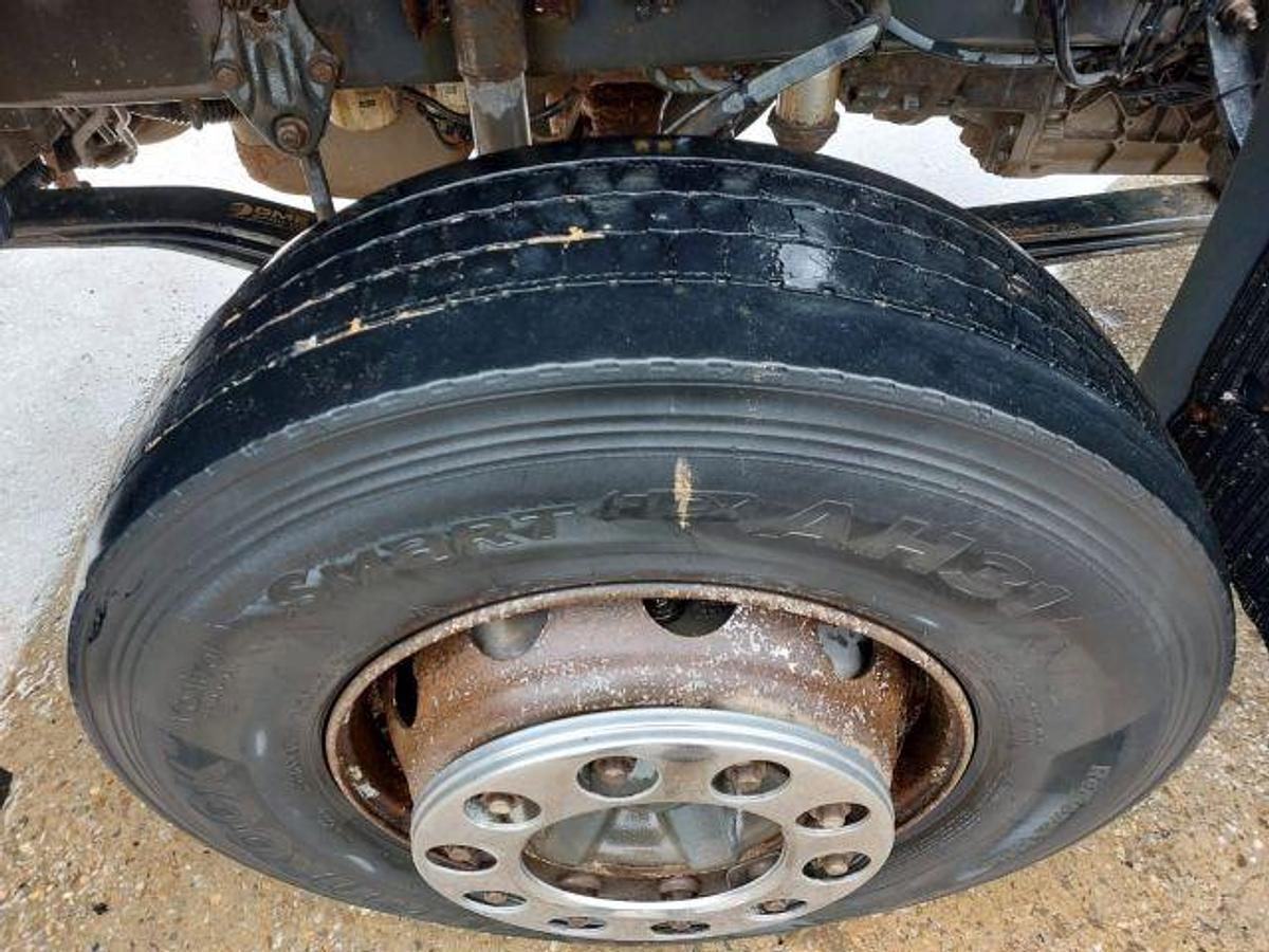 Used 2017 (17) Volvo FMX420 8x4 Alloy Tipper